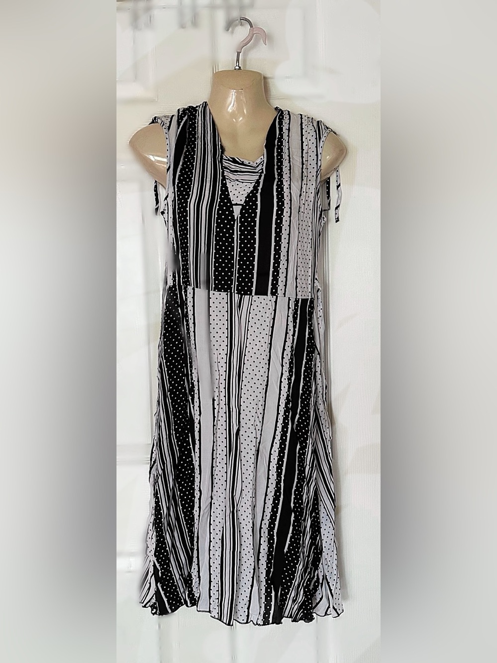 Black & White Striped Polka Dot Women’s Tank Top